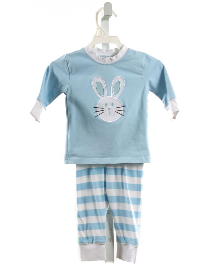 SMOCKED AUCTIONS  LT BLUE   APPLIQUED LOUNGEWEAR
