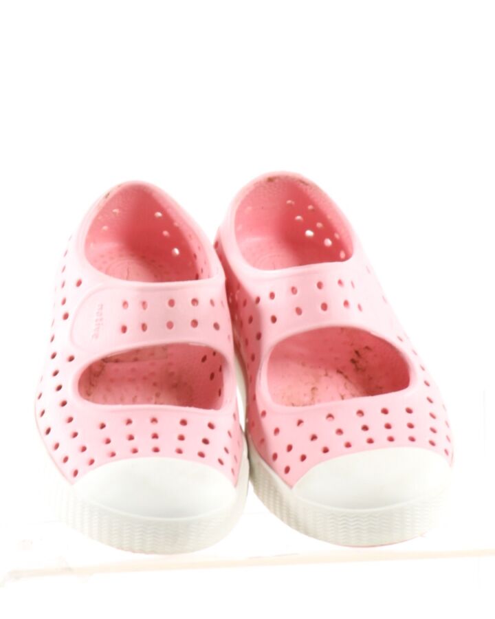 NATIVE PINK SHOES *THIS ITEM IS GENTLY USED WITH MINOR SIGNS OF WEAR (FAINT STAINS) *EUC SIZE TODDLER 8