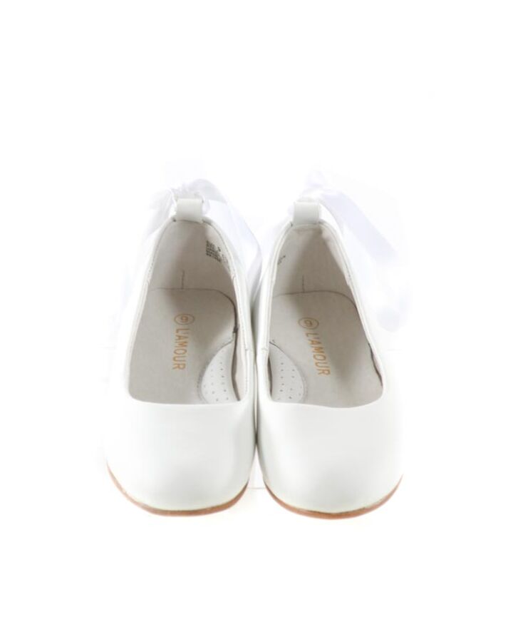 L'AMOUR WHITE FLATS WITH RIBBON *SIZE TODDLER 9; NWT