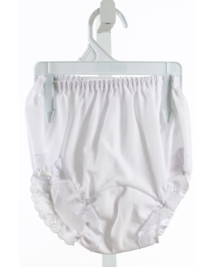 I.C. COLLECTION  WHITE    BLOOMERS WITH EYELET TRIM