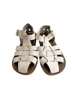 SUN SANS/ SALTWATER SANDALS WHITE SANDALS *THIS ITEM IS GENTLY USED WITH MINOR SIGNS OF WEAR (STAINS) *GUC SIZE TODDLER 9