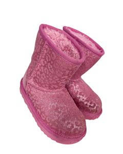 UGG PINK BOOTS *THIS ITEM IS GENTLY USED WITH MINOR SIGNS OF WEAR (FAINT STAIN COULD POSSIBLY BE WASHED OUT) *EUC SIZE TODDLER 10