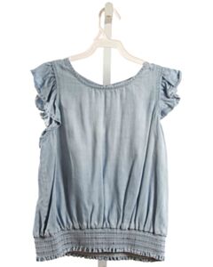 BELLA DAHL  CHAMBRAY  SMOCKED SLEEVELESS SHIRT