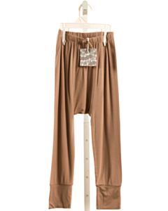 KATE QUINN  BROWN    PANTS
