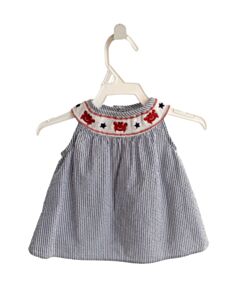 GOODLAD NAVY SEERSUCKER STRIPED SMOCKED DRESS