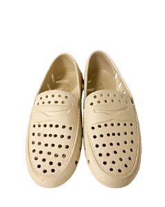 FLOAFERS IVORY SHOES *EUC SIZE CHILD 2