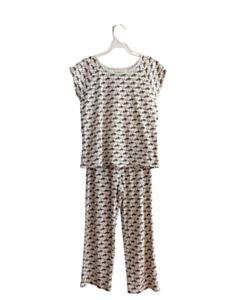 LILA + HAYES WHITE LOUNGEWEAR