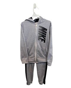 NIKE GRAY 2-PIECE OUTFIT
