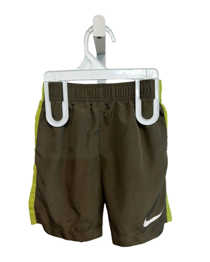 NIKE  GREEN    SHORTS