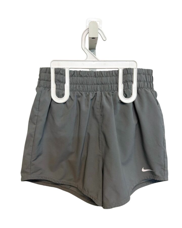 NIKE  GRAY    SHORTS