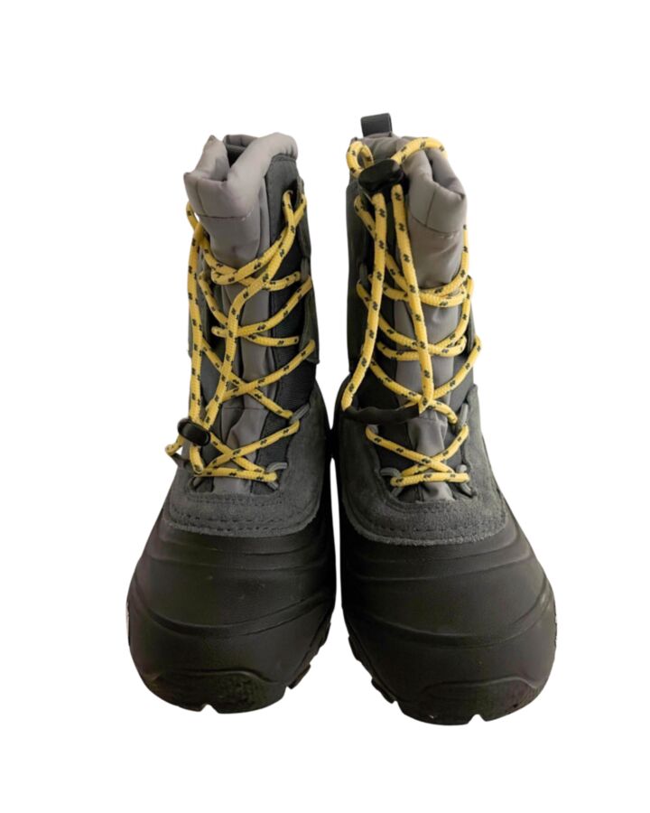 NORTH FACE GRAY BOOTS *EUC SIZE CHILD 1
