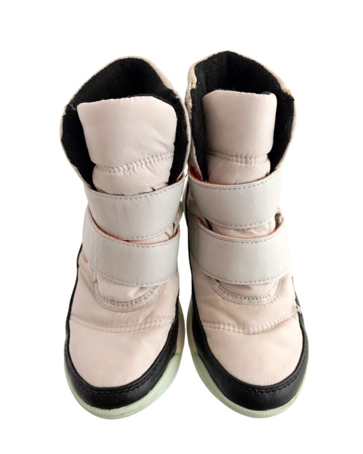 SOREL WHITE BOOTS *EUC SIZE TODDLER 12