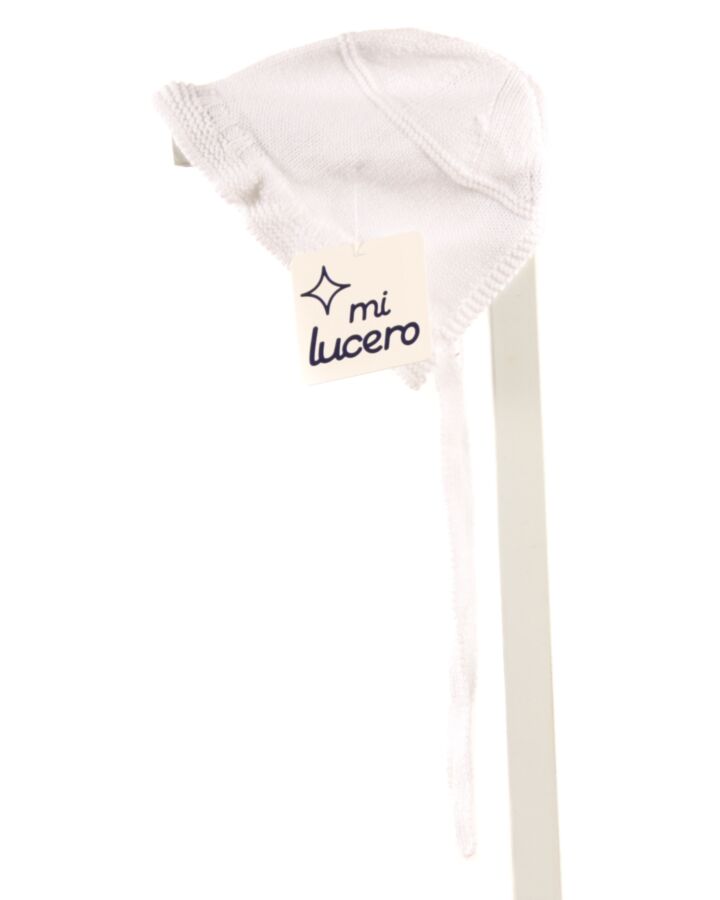 MI LUCERO WHITE HAT