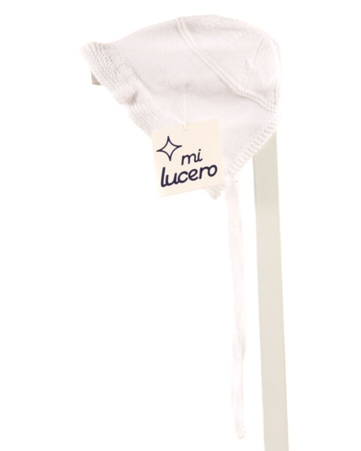 MI LUCERO WHITE HAT