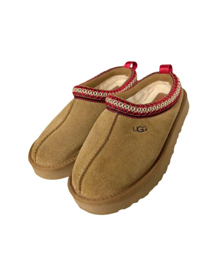 UGG BROWN SLIPPERS *NO SIZE TAG RUNS LIKE A SIZE 2 *EUC SIZE CHILD 2