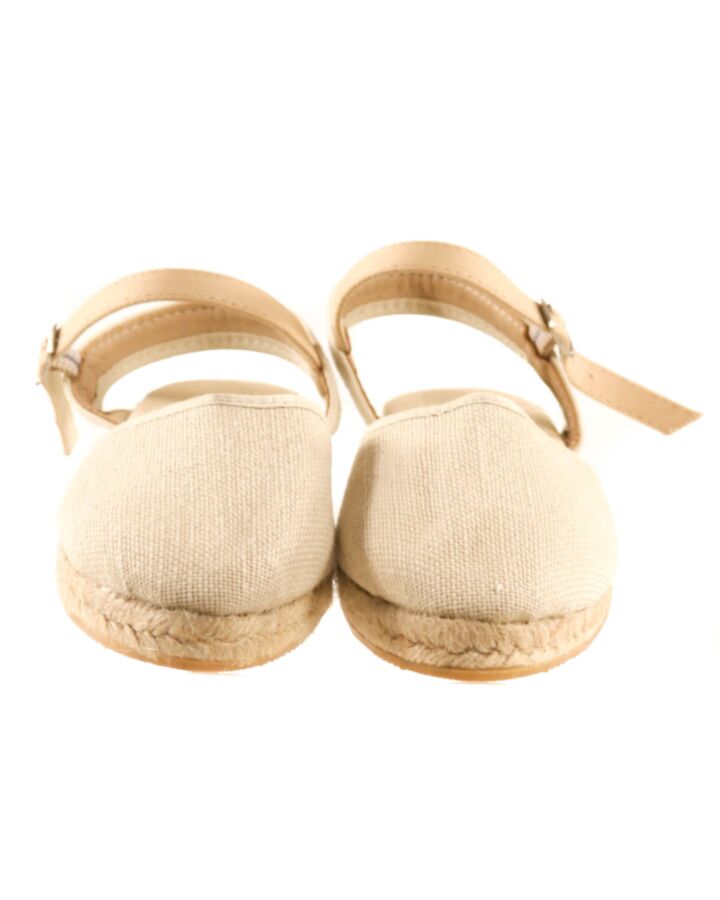KIKU BROWN SANDALS *SIZE 34 EQUIVALENT TO A SIZE 3 *EUC SIZE CHILD 3