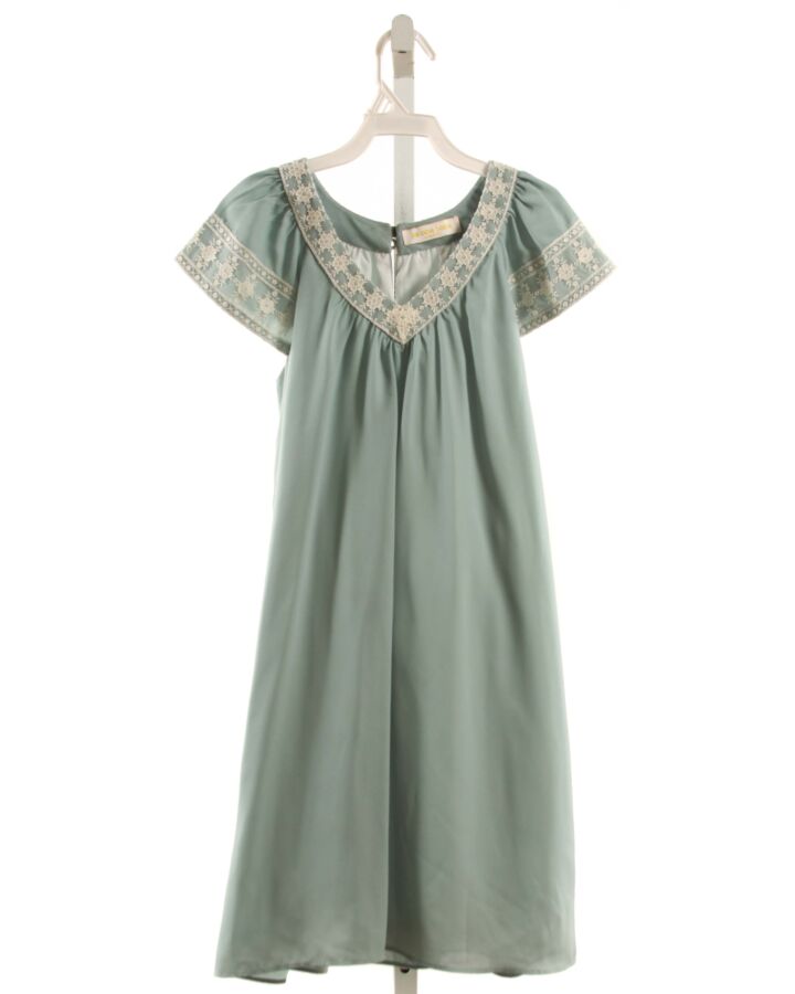 LA OCA LOCA  BLUE  FLORAL EMBROIDERED DRESS WITH LACE TRIM