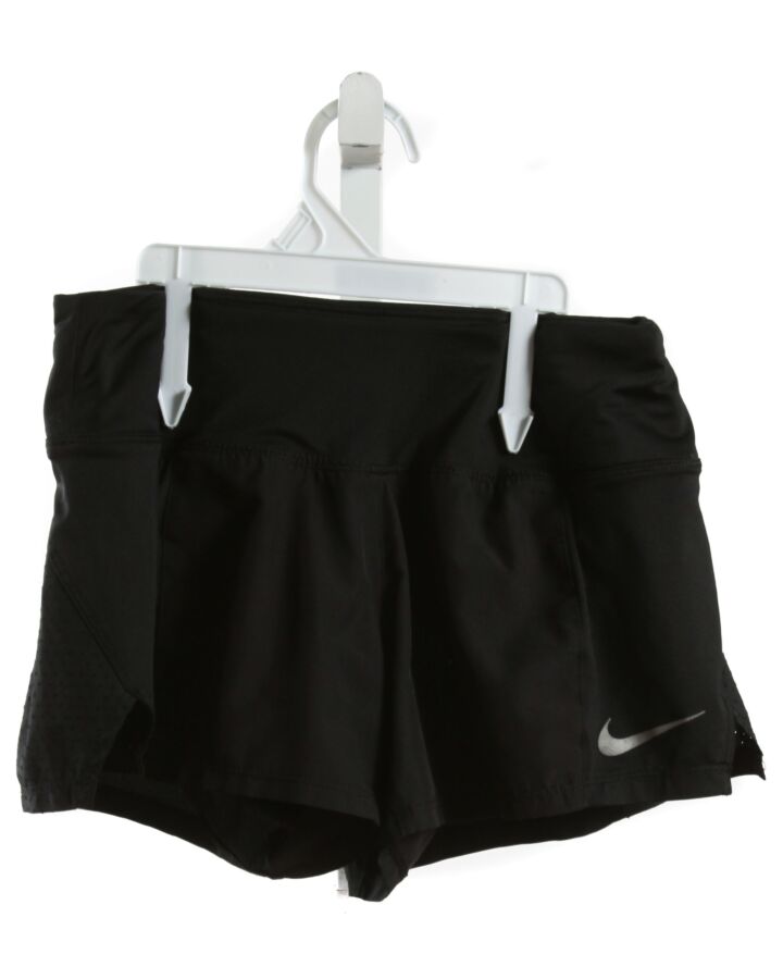 NIKE  BLACK    SHORTS