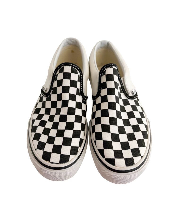 VANS BLACK SHOES *NEW WITHOUT TAG *NWT SIZE CHILD 2