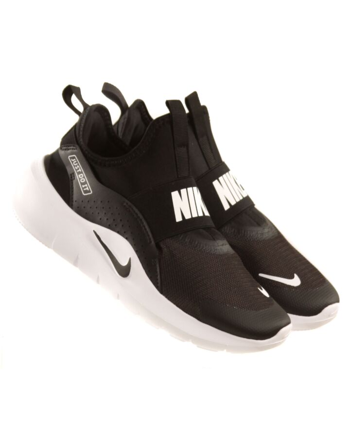 NIKE BLACK SNEAKERS *NEW WITHOUT TAG *NWT SIZE CHILD 2.5