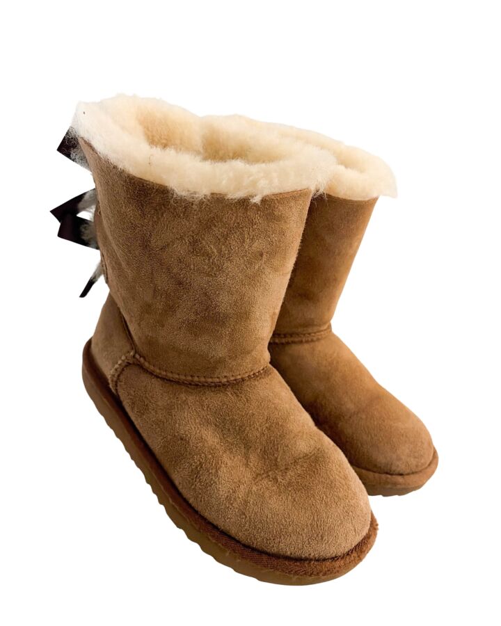 UGG BROWN BOOTS  *EUC SIZE CHILD 1