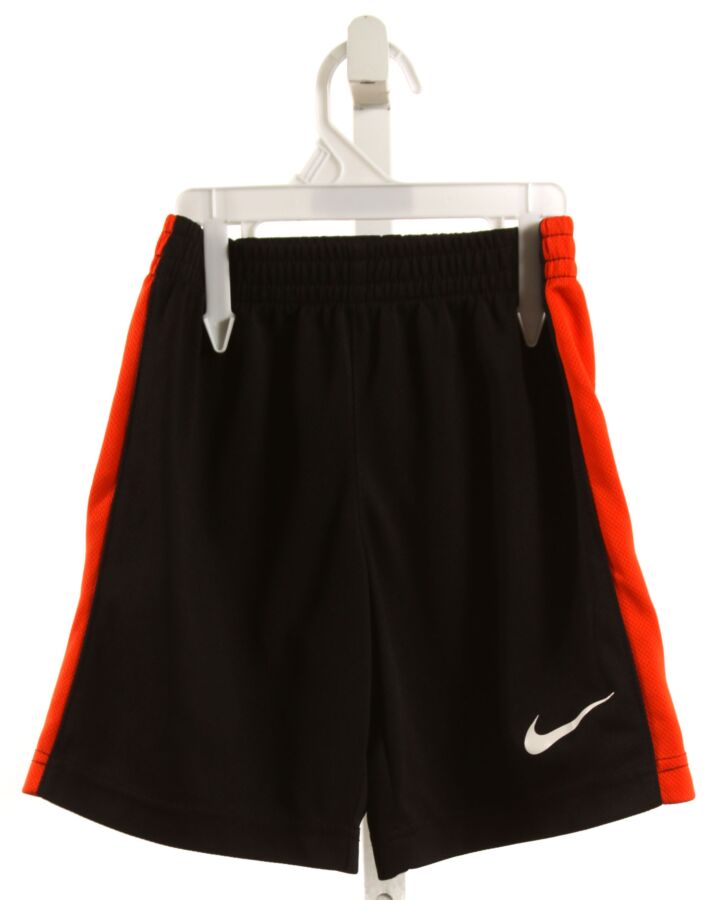 NIKE  BLACK    SHORTS
