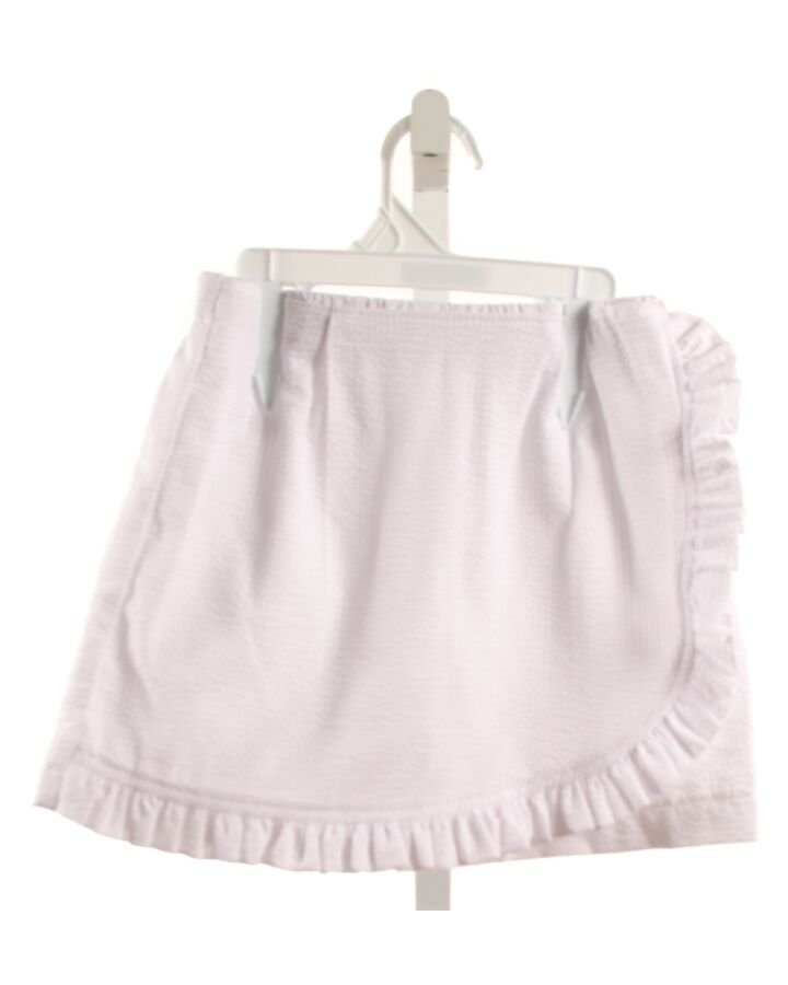 NO TAG  WHITE SEERSUCKER   SKORT WITH RUFFLE