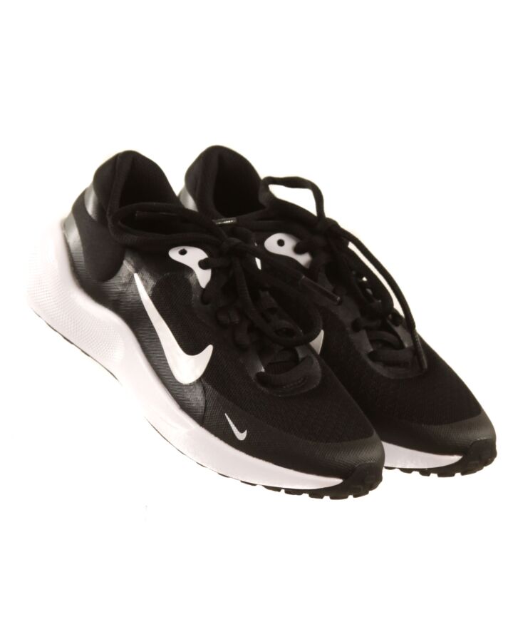 NIKE BLACK SNEAKERS *NEW WITHOUT TAG *NWT SIZE CHILD 1