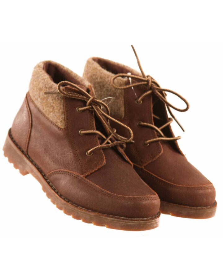 UGG BROWN BOOTS *NEW WITHOUT TAG *NWT SIZE CHILD 3