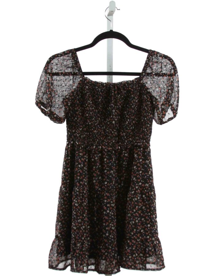 SADIE & SAGE  BLACK  FLORAL SMOCKED DRESS