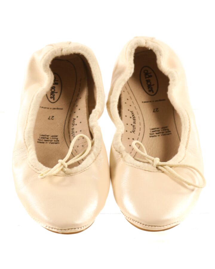 OLD SOLES IVORY FLATS *EU SIZE 27 *EUC SIZE TODDLER 10