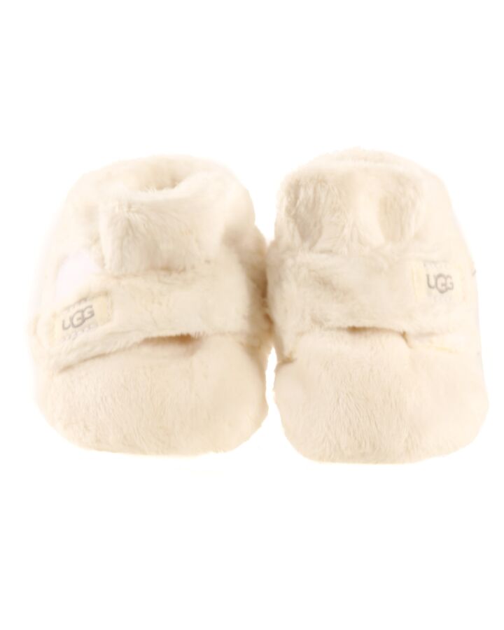 UGG WHITE BOOTIES *SIZE 2/3 *EUC SIZE INFANT 2