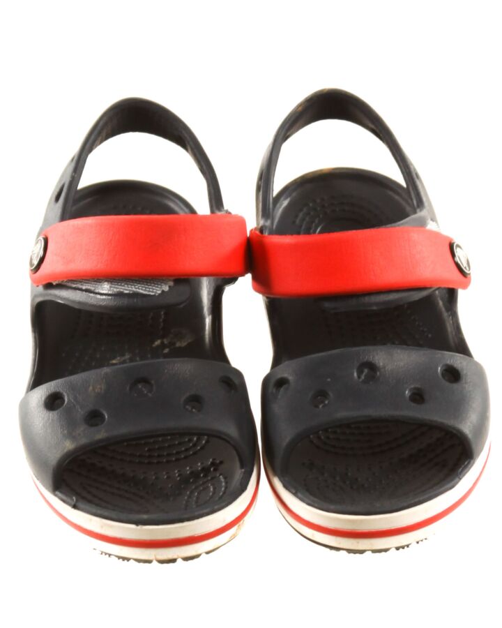 CROCS BLUE SANDALS *THIS ITEM IS GENTLY USED WITH MINOR SIGNS OF WEAR (MINOR STAINS AND SCUFFS) *VGU SIZE TODDLER 9