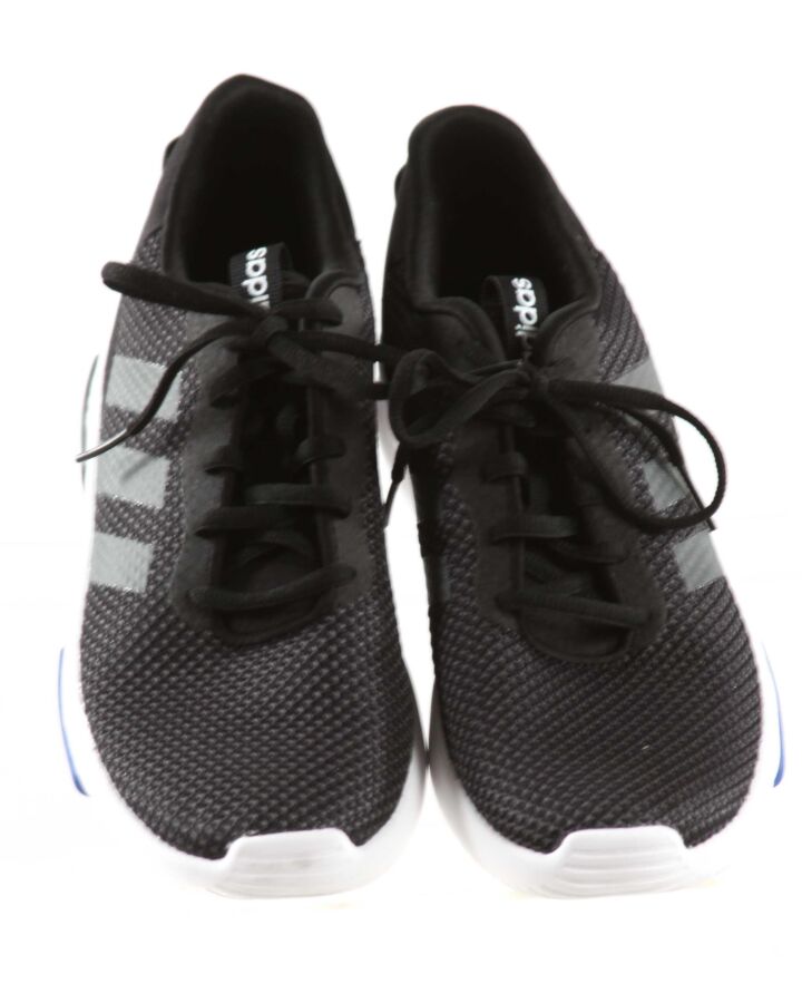 ADIDAS BLACK SNEAKERS *NEW WITHOUT TAG *NWT SIZE CHILD 5