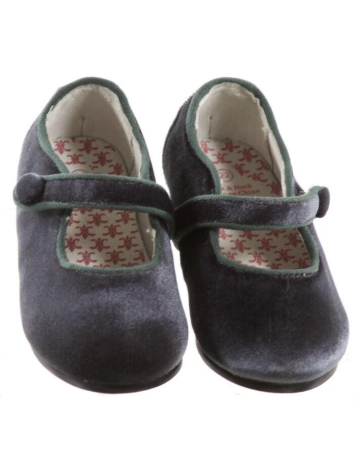 NECK & NECK GRAY MARY JANES *EU SIZE 22 *VELVET *NEW WITHOUT TAG *NWT SIZE TODDLER 6