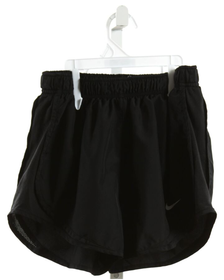 NIKE  BLACK    SHORTS