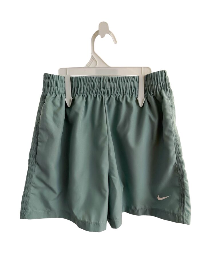 NIKE  GREEN    SHORTS