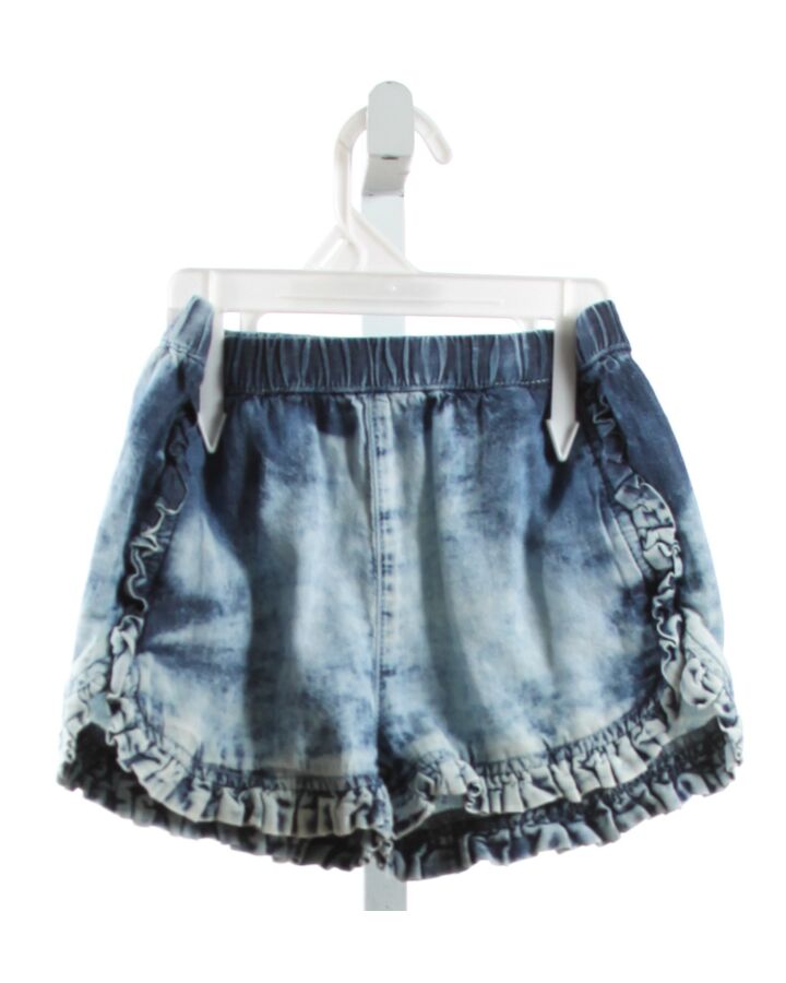 TUCKER & TATE  CHAMBRAY    SHORTS WITH RUFFLE