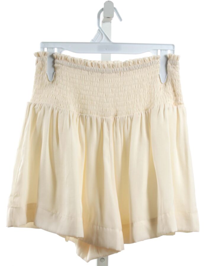 TCEC  IVORY  SMOCKED SHORTS