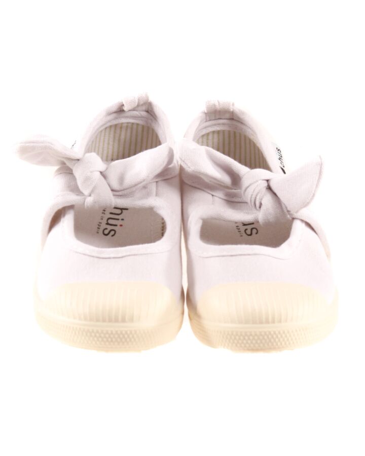 CHUS WHITE SHOES *NEW WITHOUT TAG *SIZE 30 EU EQUIVALENT TO SIZE 12-12.5 *NWT SIZE TODDLER 12