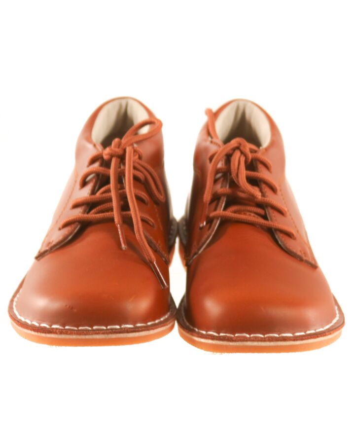 L'AMOUR BROWN SHOES *THIS ITEM IS GENTLY USED WITH MINOR SIGNS OF WEAR (MINOR CREASING) *VGU SIZE TODDLER 13