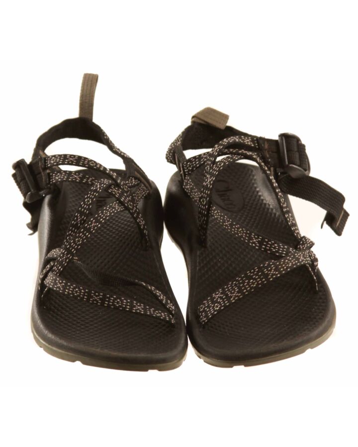 CHACO BLACK SANDALS  *EUC SIZE CHILD 4