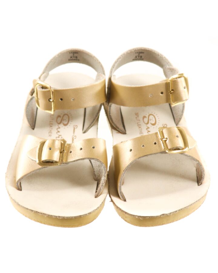 SUN SANS/ SALTWATER SANDALS GOLD SANDALS *THIS ITEM IS GENTLY USED WITH MINOR SIGNS OF WEAR (MINOR SIGNS OF WEAR) *VGU SIZE TODDLER 7