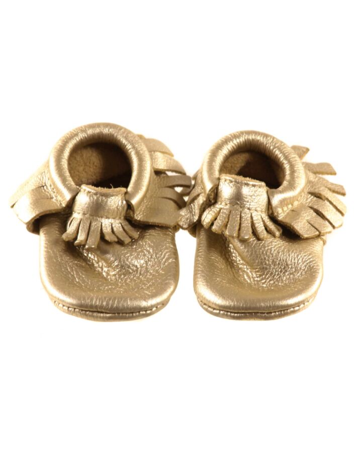 FRESHLY PICKED GOLD MOCCASINS  *EUC SIZE TODDLER 4
