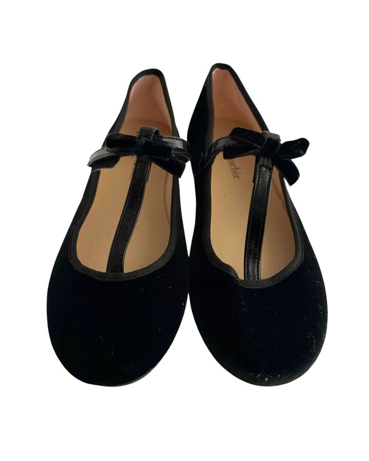 CHILDRENCHIC BLACK FLATS *EU SIZE 35 *EUC SIZE CHILD 3.5