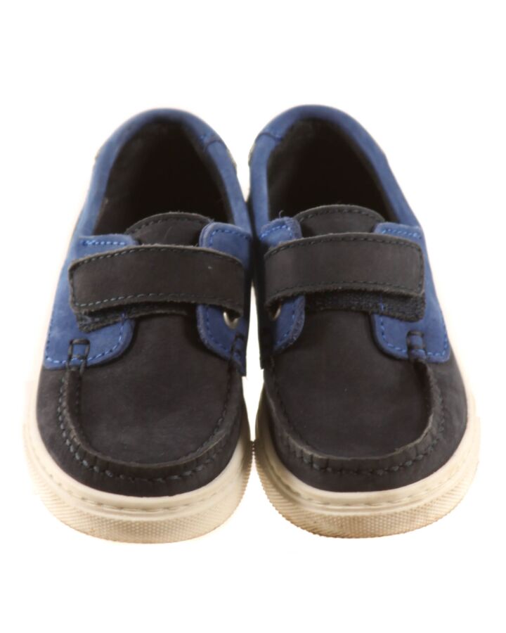 JACADI BLUE SHOES *SIZE 27 EQUIVALENT TO 10.5 *THIS ITEM IS GENTLY USED WITH MINOR SIGNS OF WEAR (MINOR STAINING COULD POSSIBLY BE WASHED OFF) *VGU SIZE TODDLER 10.5