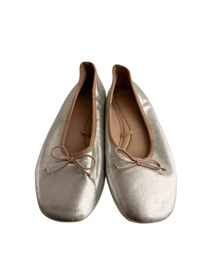 ZARA  SILVER FLATS *EU SIZE 34 *EUC SIZE CHILD 2.5