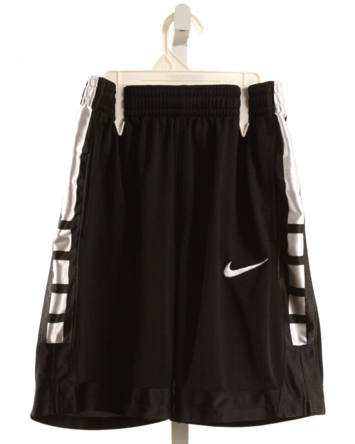 NIKE  BLACK    SHORTS
