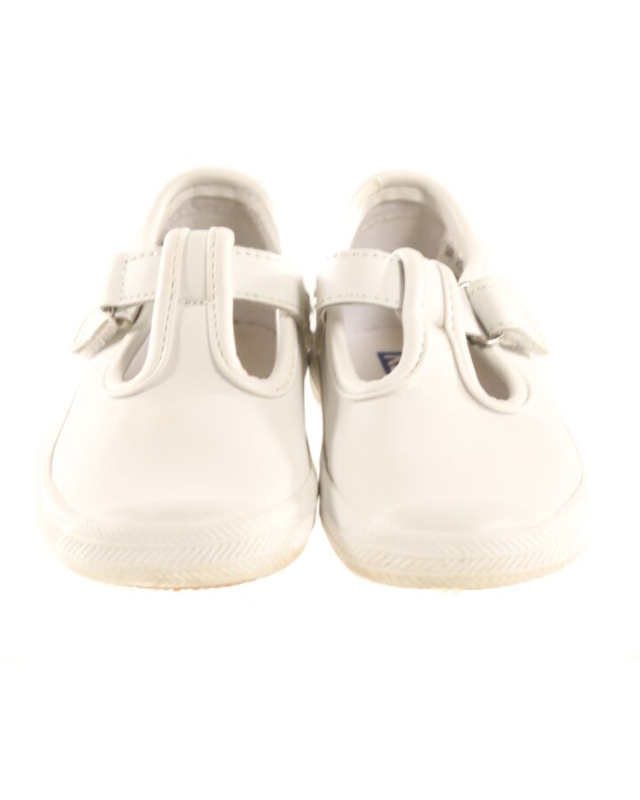 KEDS WHITE SHOES  *EUC SIZE TODDLER 6