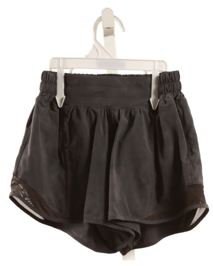 LULULEMON  GRAY    SHORTS